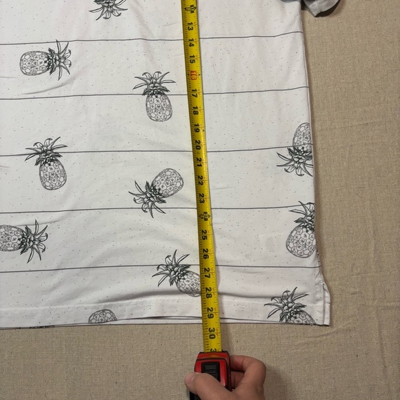 Travis Mathew White Pineapple Design Short Sleeve Polo Men’s Large White Black - Picture 4 of 5